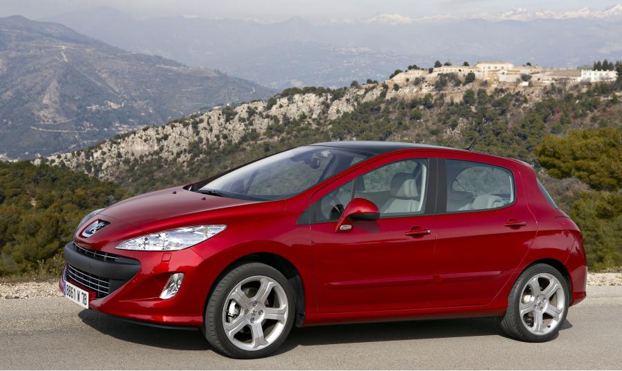  Peugeot 308 GT THP 175 2008 года  (фото 26 из 63)
